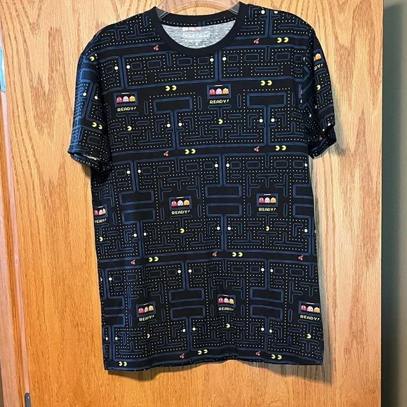 Pac-Man Graphic T-Shirt - Picture 1 of 6